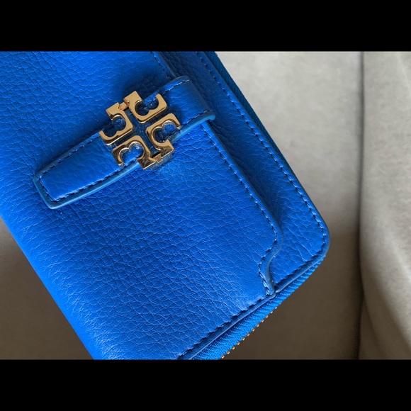 Tory Burch Blue Wristlet Clutch - Picture 4 of 5